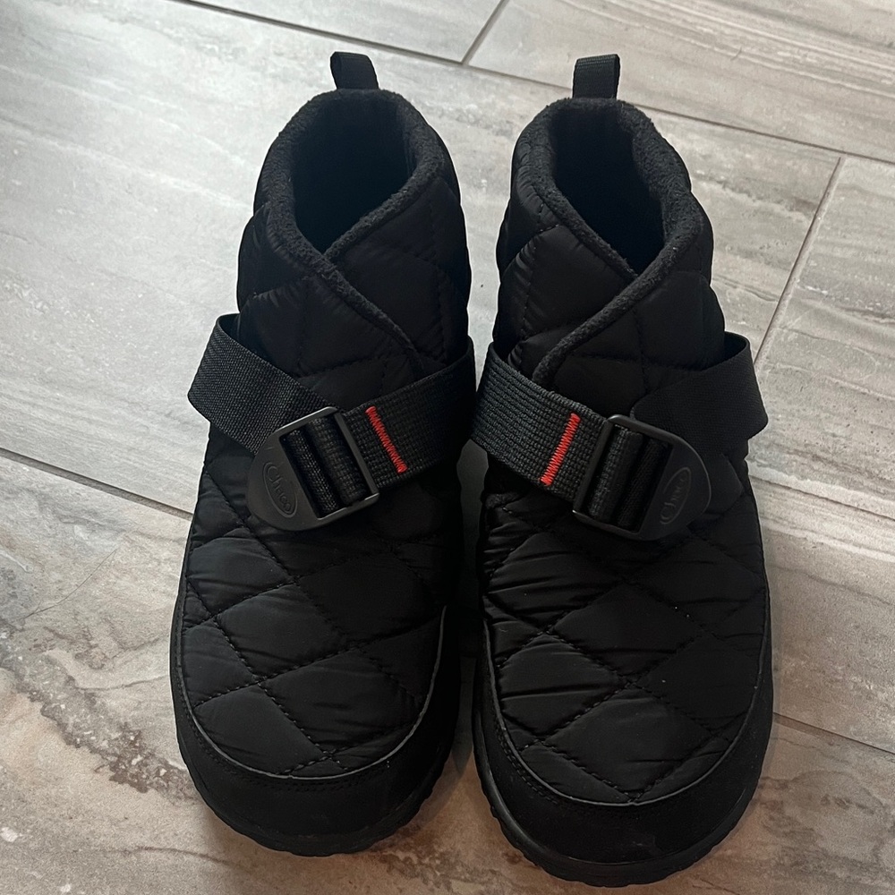 Chaco Ramble Puff Black Quilted Slip-on Booties